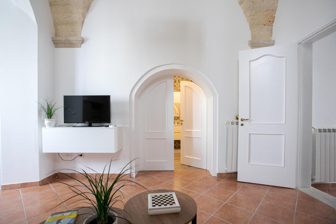 Giulia'S House Villa กาลาตีนา ภายนอก รูปภาพ