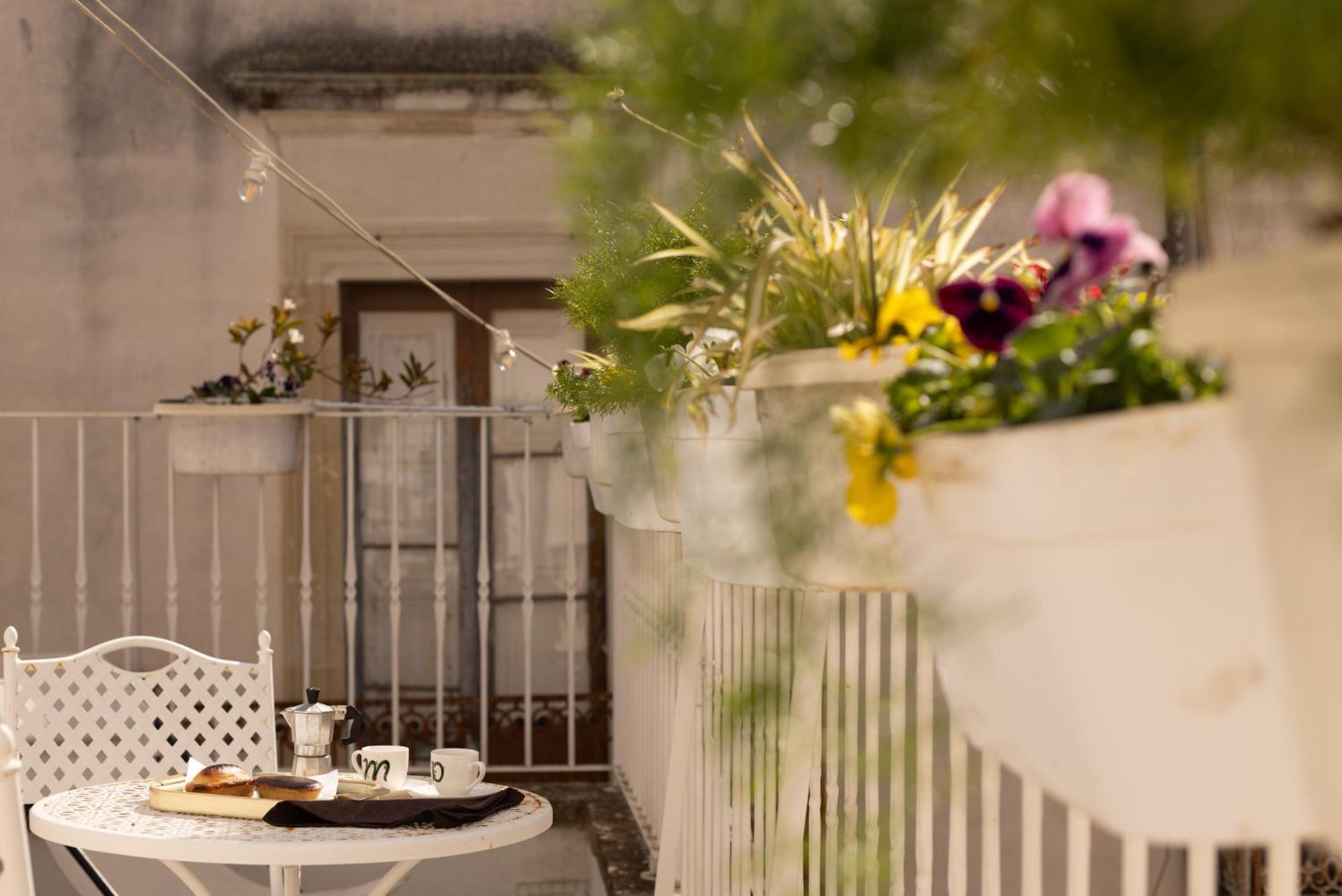 Giulia'S House Villa กาลาตีนา ภายนอก รูปภาพ